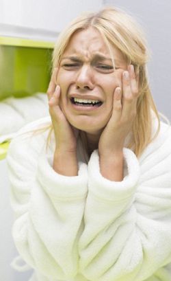 Почему человек плачет? Почему люди плачут в церкви, от счастья и во сне? Почему человеку хочется плакать?