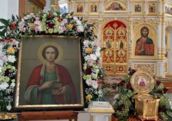 Пантелеймон-целитель (икона): значение, молитва, фото