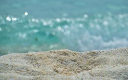 Сонник: к чему снится песок