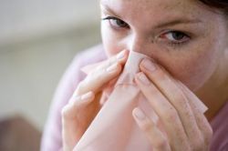 Герпес на носу. Лечение должно быть быстрым и действенным