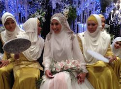 Никах - это мусульманский обряд бракосочетания