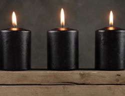 Свечи черные как атрибут белой магии
