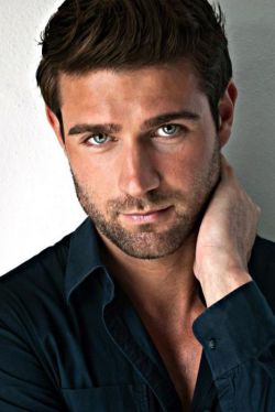 Каких парней любят девушки? Узнайте, как девушки выбирают парней