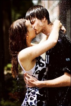 Как понравиться парню в школе: советы девушкам