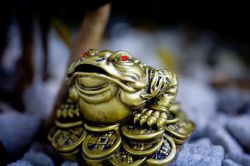 Как привлечь удачу и деньги в дом? Заговор - самый действующий способ. Как привлечь удачу и деньги в дом белой магией, по фен-шуй?