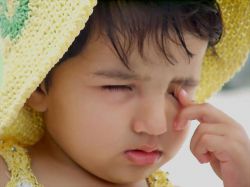 К чему левый глаз чешется? Народные приметы