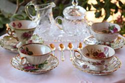 Что дарить на венчание? Классические подарки