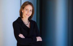 Как вести себя как женщина? Как должна вести себя женщина?