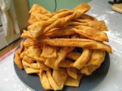 Как испечь хворост - домашний рецепт 